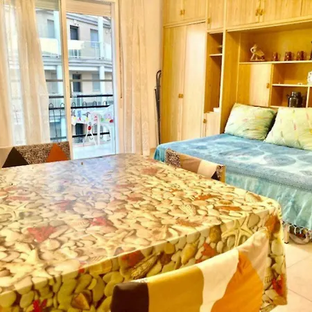 Loft Sencillo Con Terraza Y Aire Acondicionado A Pocos Metros Del Mar En - Es-9-159