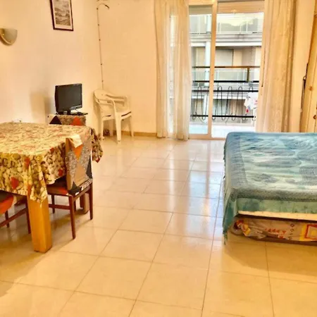 Loft Sencillo Con Terraza Y Aire Acondicionado A Pocos Metros Del Mar En - Es-9-159 *